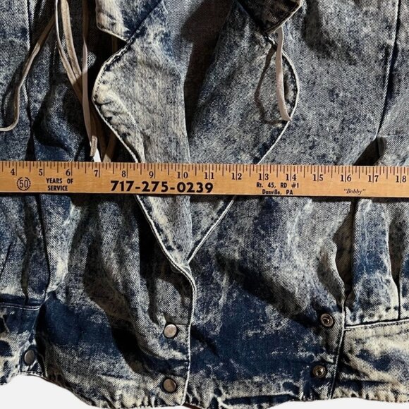 Outerwear by Phoenix Vintage Acid Washed Distressed Fringe Denim Jean Jacket - Picture 5 of 8